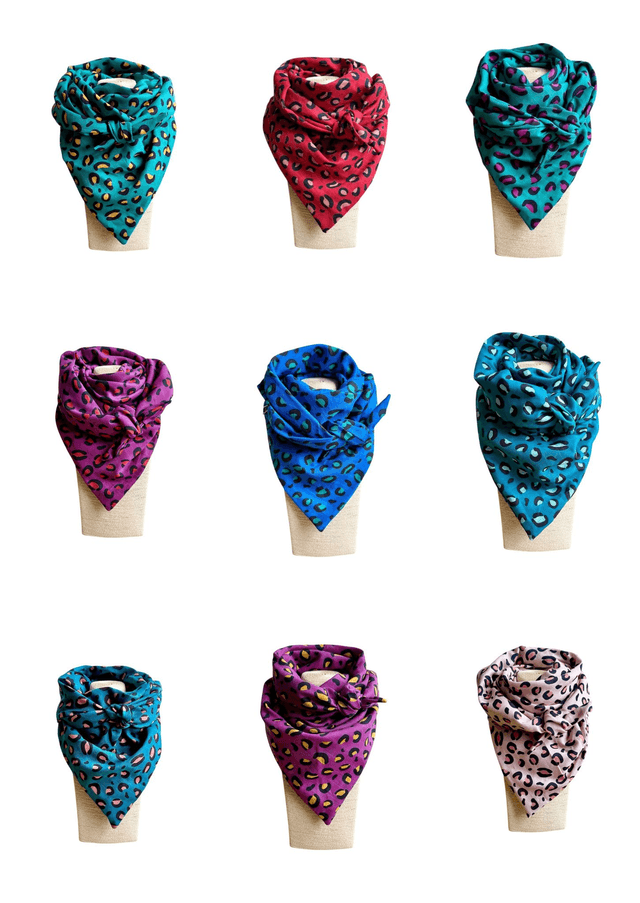 Foulard triangle - LEOPARD jaune et prune