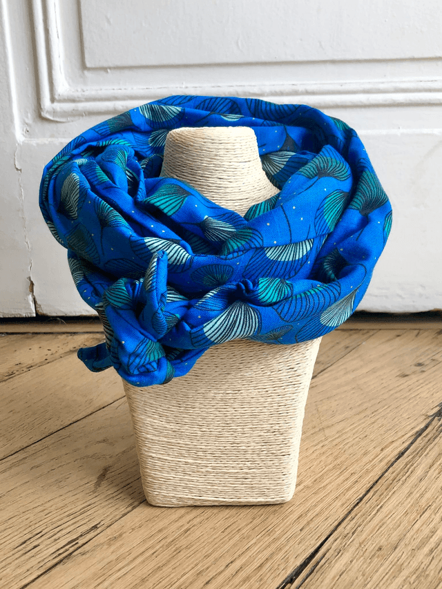 Echarpe 180 cm de long - PLUMES - bleu