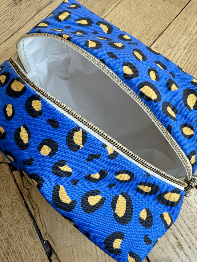 Trousse de toilette carré - tissu intérieur imperméable - LEOPARD velours jaune + bleu