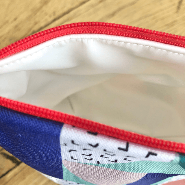 Trousse de toilette - tissu intérieur imperméable - BAUHAUS