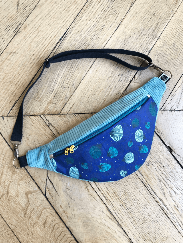 Sac Banane velours côtelé  - PLUMES - bleu clair