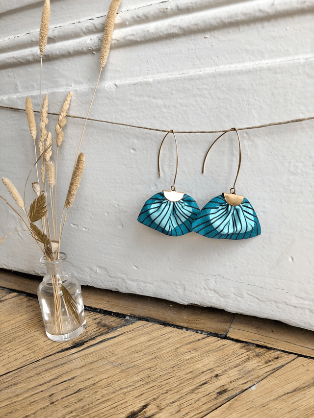 Boucles d'oreilles -  LONGUES PLUMES - vert clair