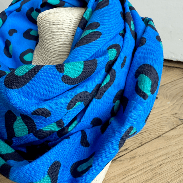 Echarpe 180 cm de long - LÉOPARD - bleu et turquoise 