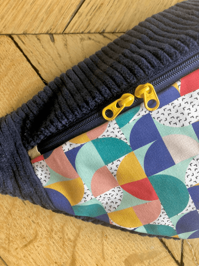 Sac Banane velours côtelé - BAUHAUS - bleu marine