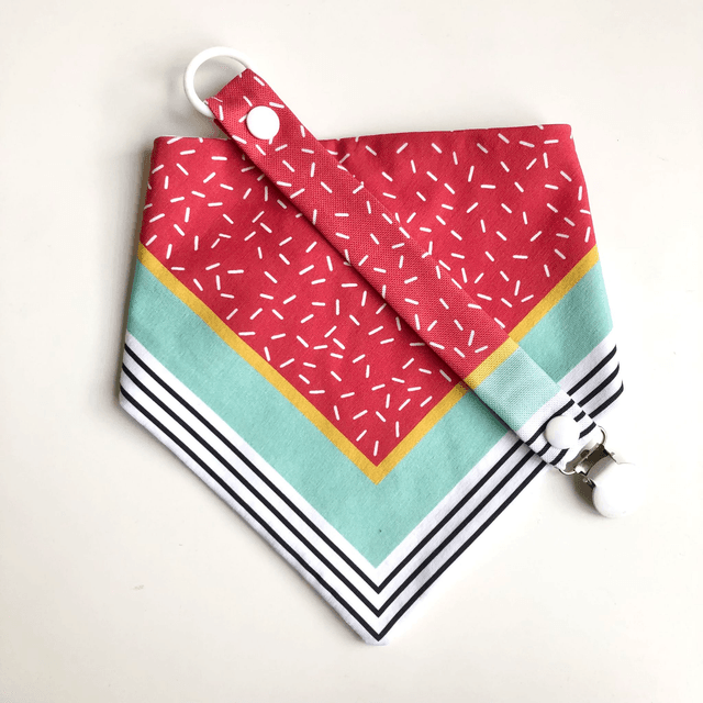 Coffret bavoir bandana + attache tétine - rouge, jaune et vert clair