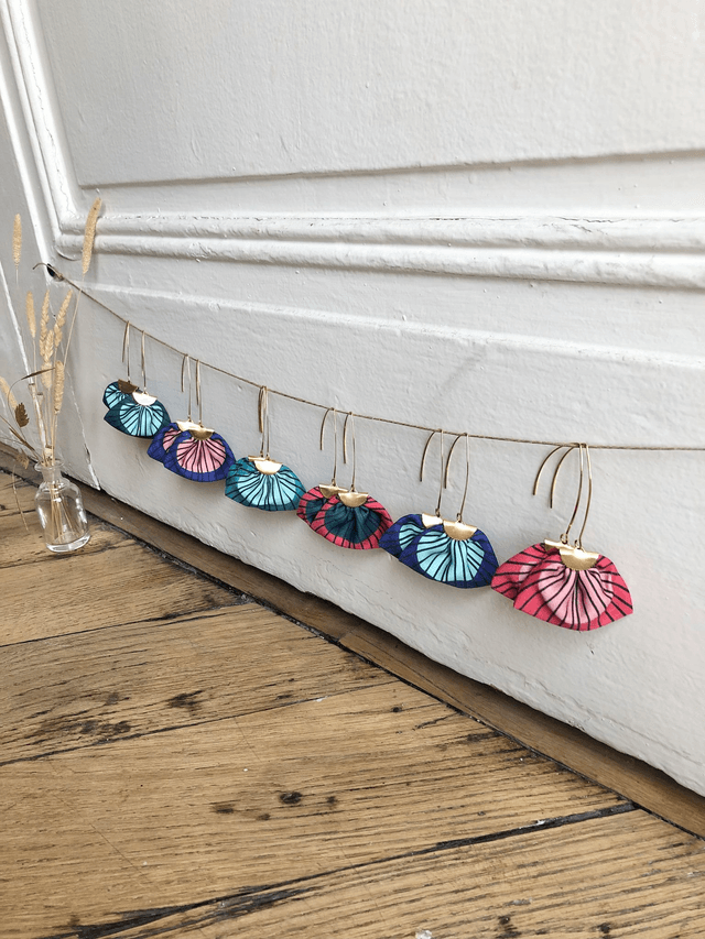 Boucles d'oreilles -  LONGUES PLUMES - vert clair
