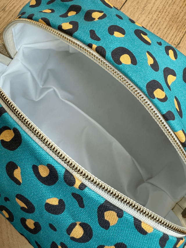 Trousse de toilette carré - tissu intérieur imperméable - LEOPARD velours vert foncé + turquoise
