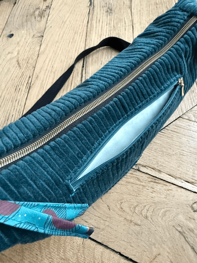 Sac Demi Lune velours côtelé - Bleu Pétrole - motifs PLUMES