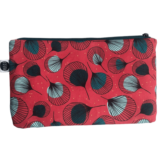 Trousse plate - PLUMES vertes fond rouge