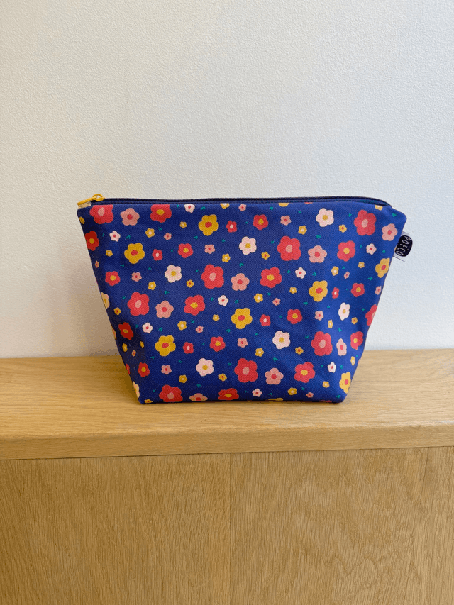 Trousse de toilette - tissu intérieur imperméable -  FLEURS bleu marine