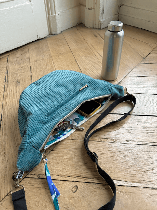 Sac Demi Lune velours côtelé - Bleu Clair - motifs BAUHAUS