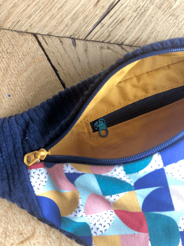 Sac Banane velours côtelé - BAUHAUS - bleu marine