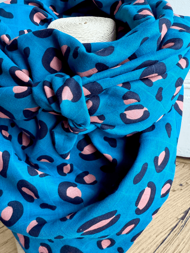 Foulard triangle - LEOPARD pétrole et rose