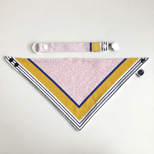 Coffret bavoir bandana + attache tétine - jaune, bleu et jaune