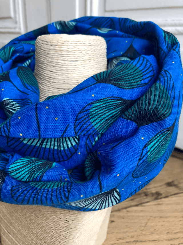 Echarpe 180 cm de long - PLUMES - bleu