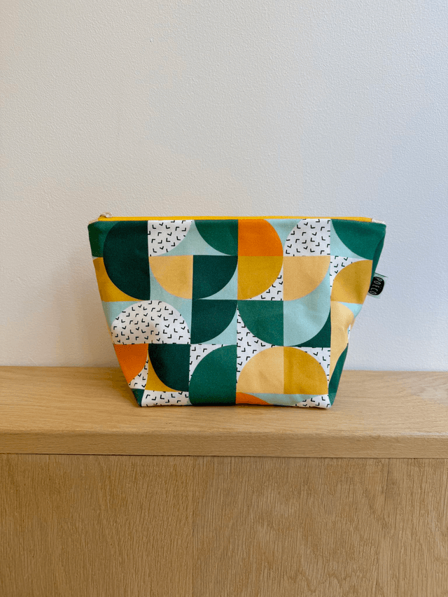 Trousse de toilette - tissu intérieur imperméable - BAUHAUS (vert - orange - jaune)