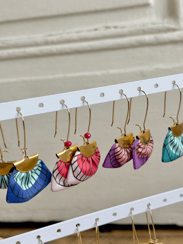 Boucles d'oreilles - DORMEUSES PLUMES - rose et rouge