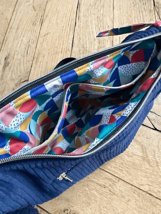 Sac Demi Lune velours côtelé - Bleu Marine - motifs BAUHAUS