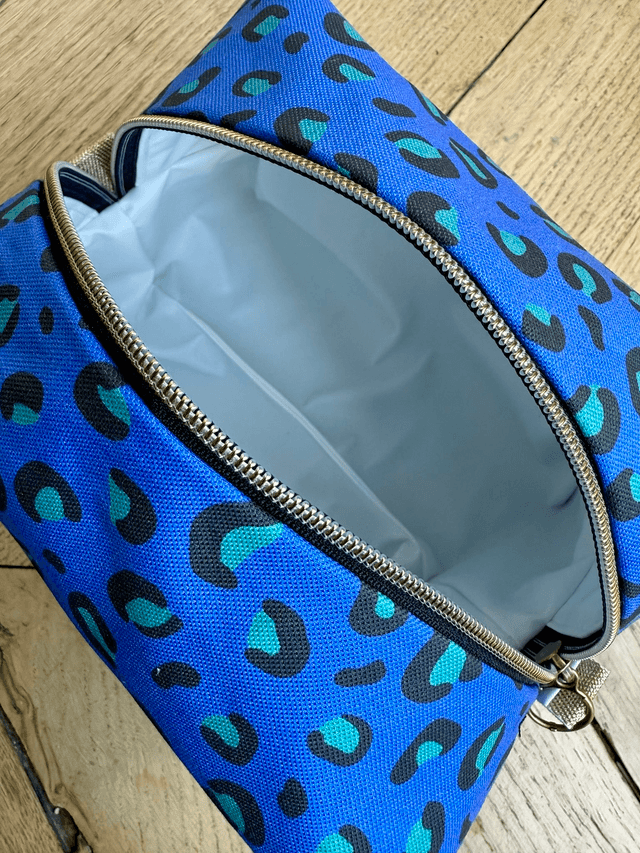 Trousse de toilette carré - tissu intérieur imperméable - LEOPARD velours vert + bleu