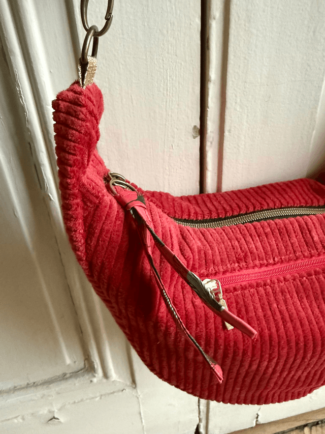 Sac Demi Lune velours côtelé - Rouge - motifs PLUMES