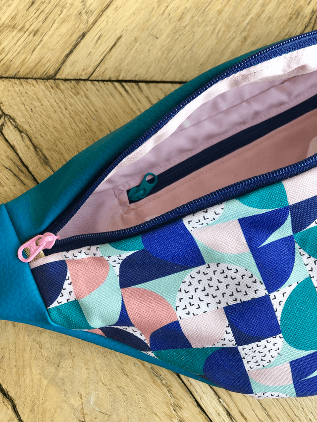 Sac Banane simili cuir - BAUHAUS -  bleu pétrole