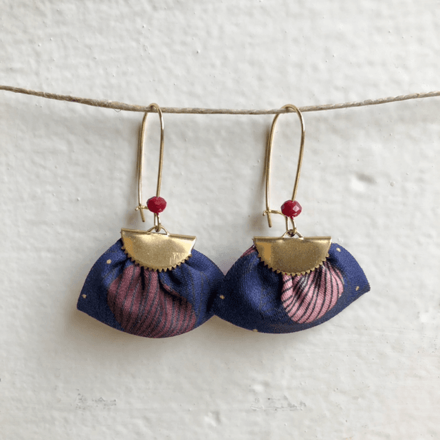 Boucles d&#039;oreilles - DORMEUSES PLUMES - bleu et rouge
