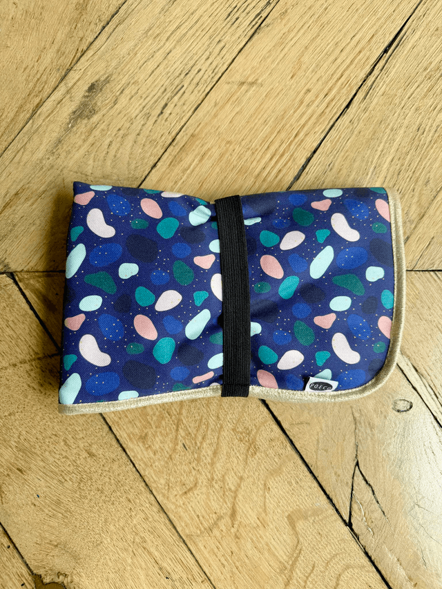 Tapis à langer pliable avec tissu imperméable - JELLY BEANS BLEU
